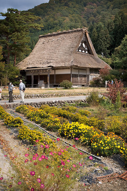 Shirakawa-go - Gassho-zukuri house